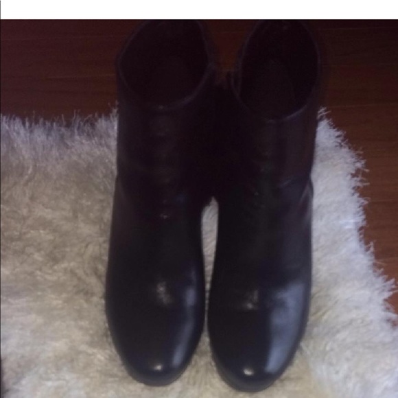 Booties - Picture 4 of 4